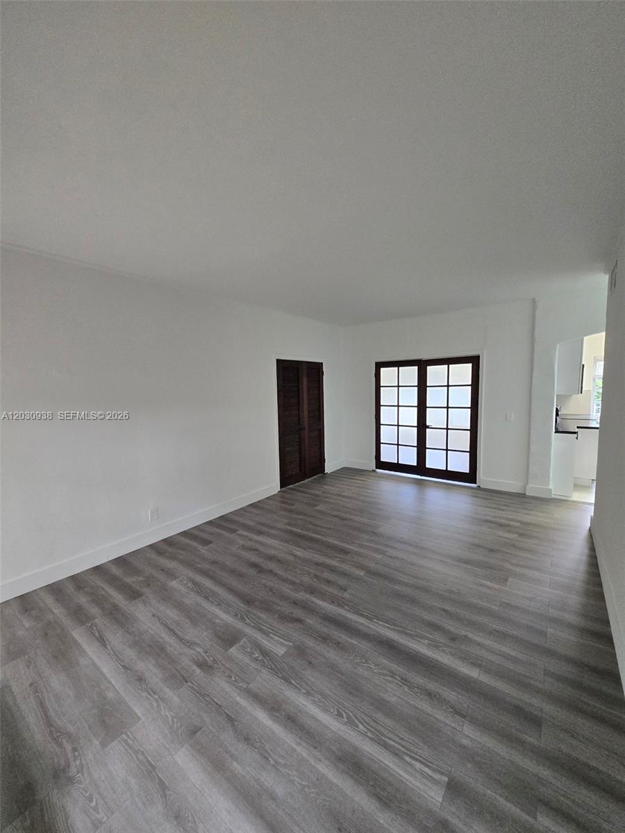 NORMANDY SHORES APTS COND - Residential