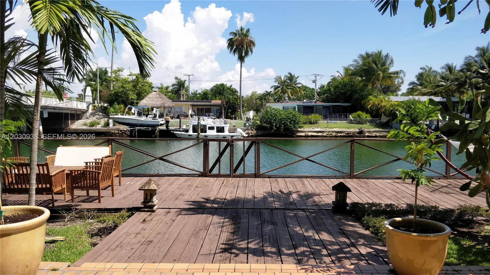 NORMANDY SHORES APTS COND - Residential