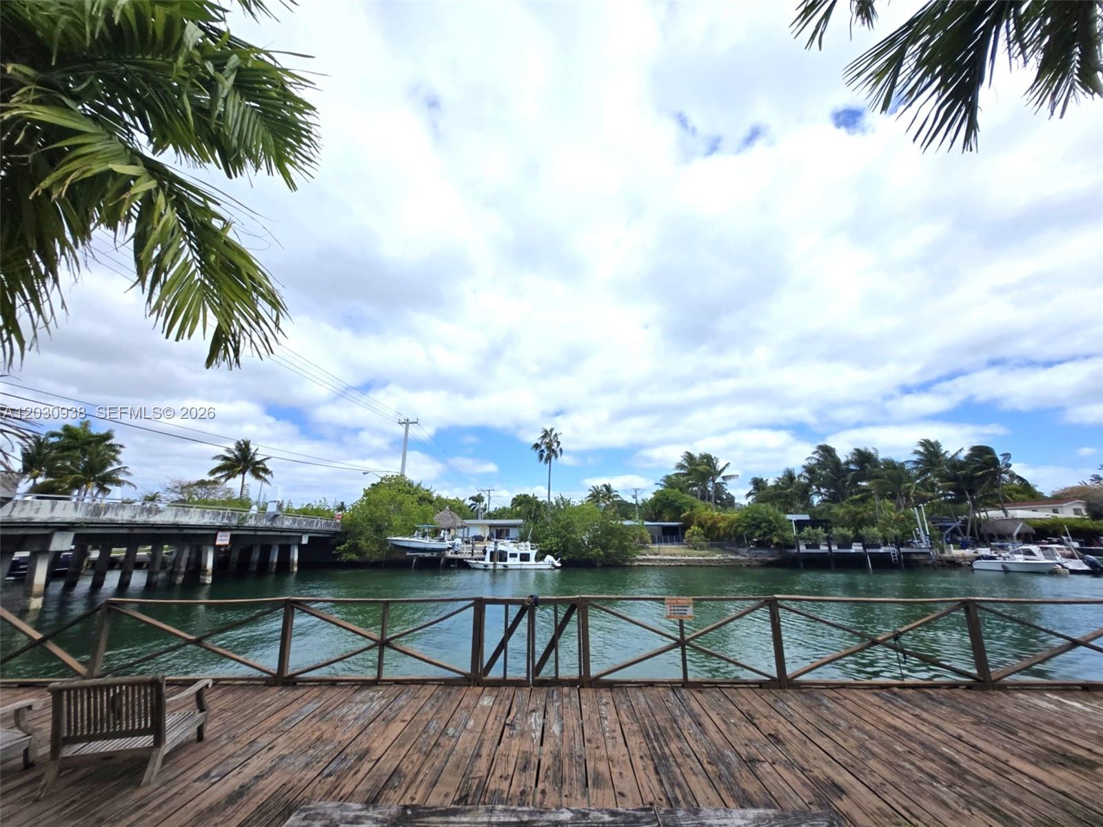 NORMANDY SHORES APTS COND - Residential