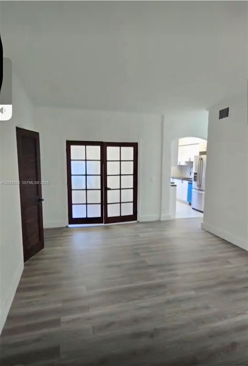 NORMANDY SHORES APTS COND - Residential