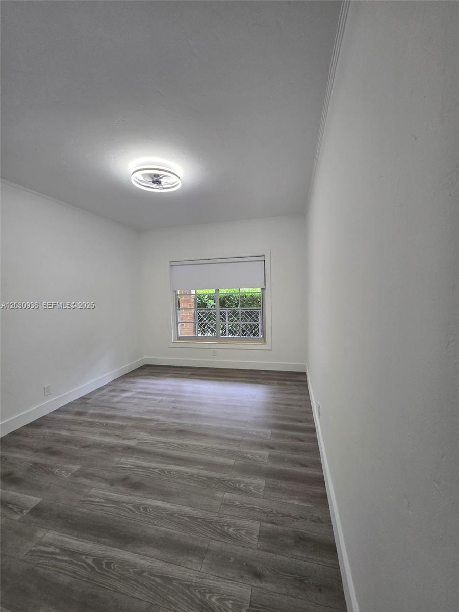 NORMANDY SHORES APTS COND - Residential