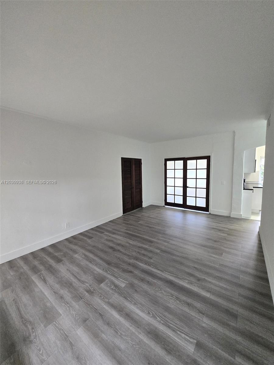 NORMANDY SHORES APTS COND - Residential