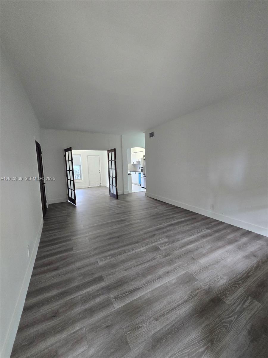 NORMANDY SHORES APTS COND - Residential