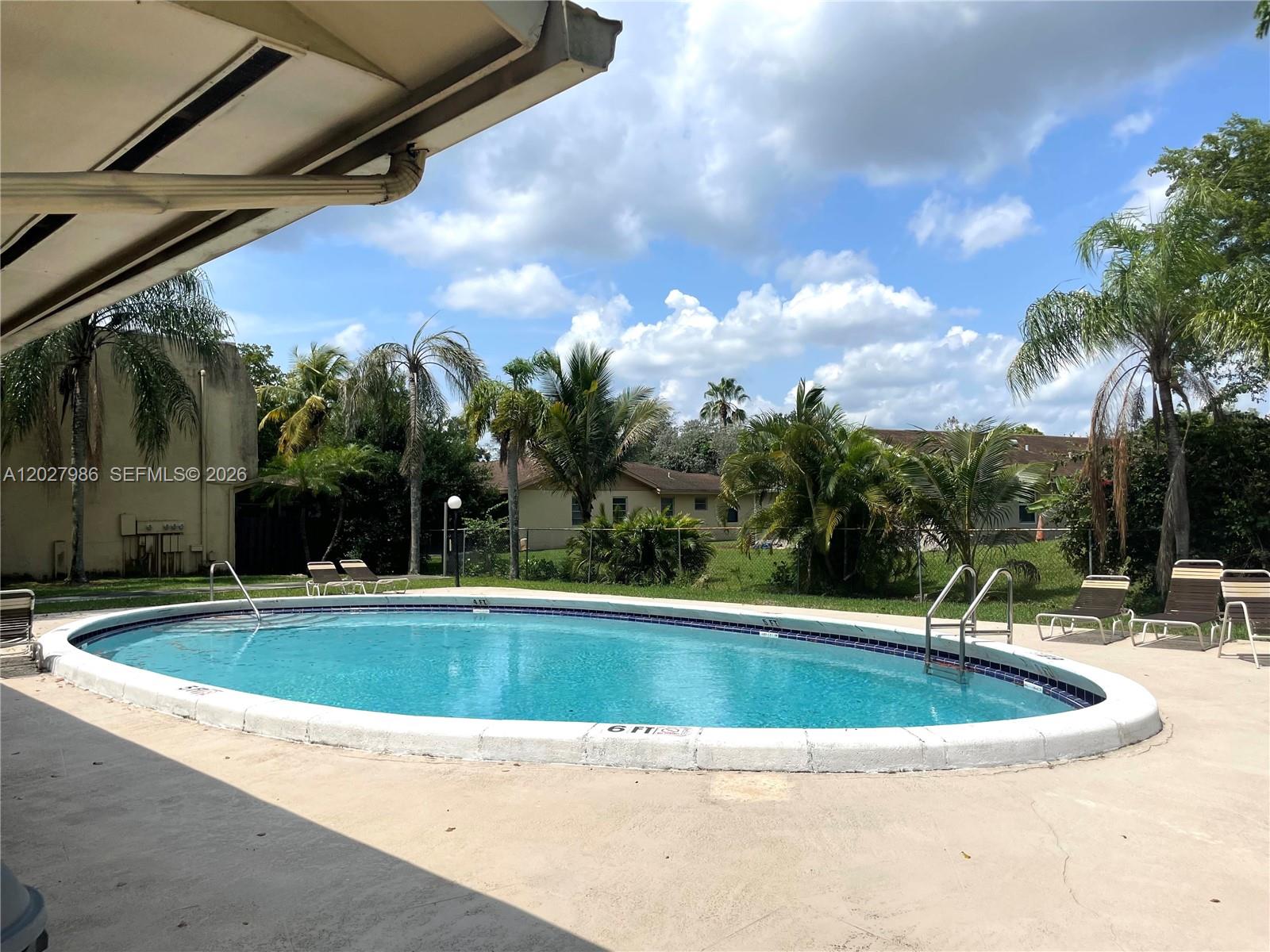 ARISTA PARK CONDO - Residential