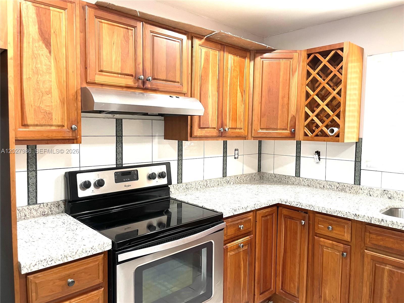 ARISTA PARK CONDO - Residential