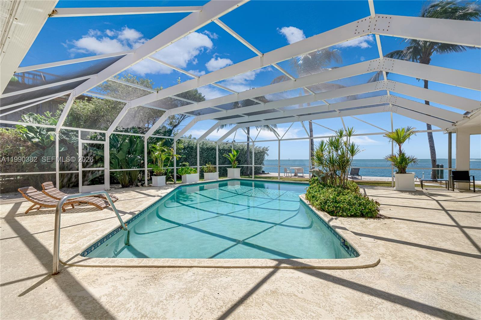 MASHTA ISLAND - Residential