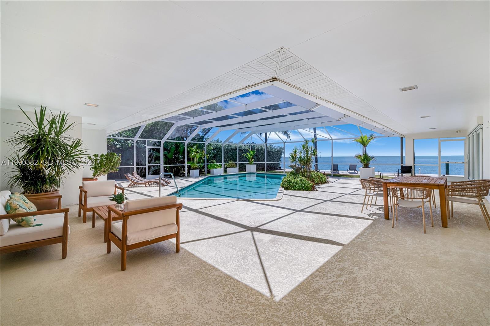 MASHTA ISLAND - Residential