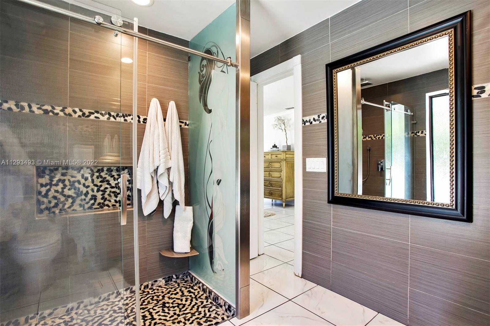 CORAL BAY SEC B - Residential Lease