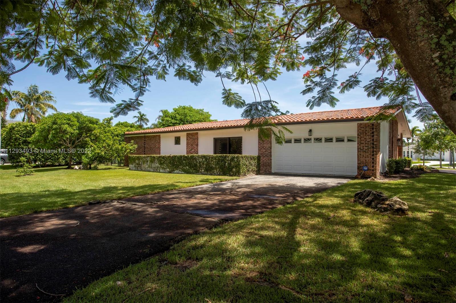 CORAL BAY SEC B - Residential Lease
