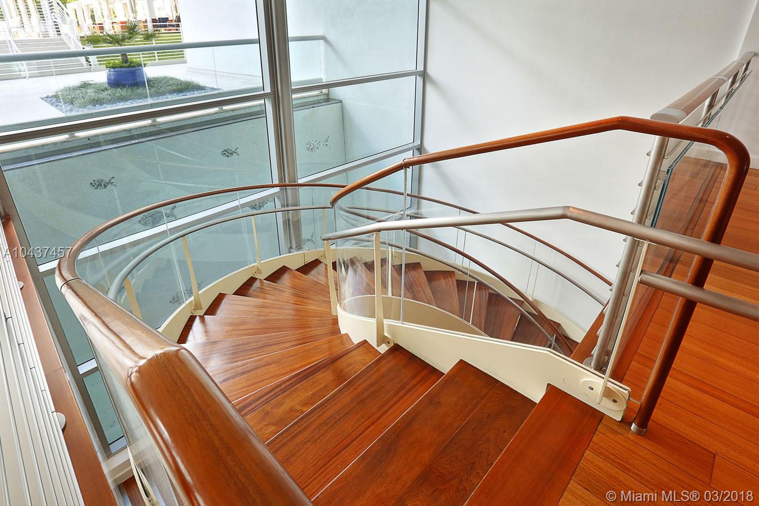 GROVENOR HOUSE CONDO - Residential