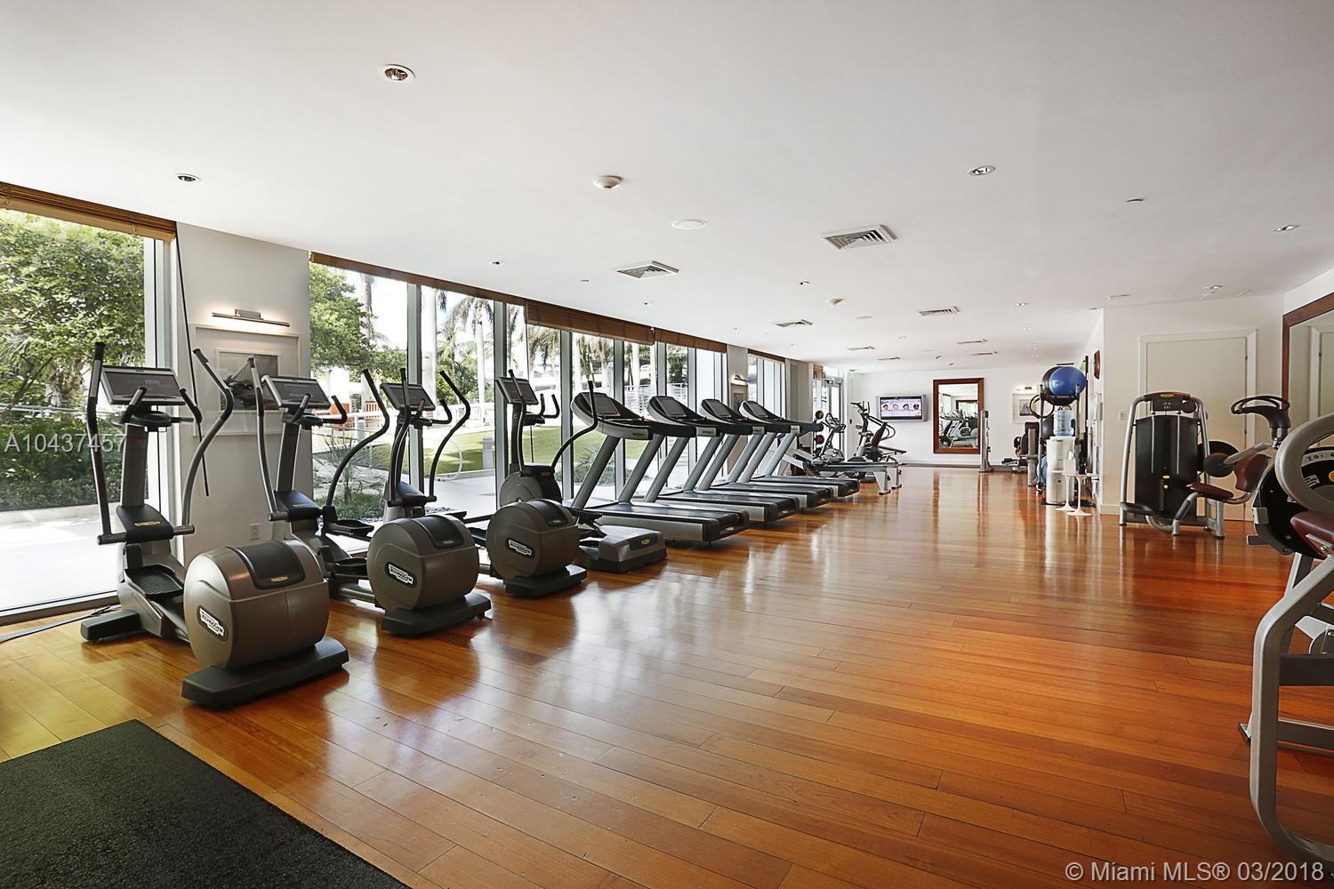 GROVENOR HOUSE CONDO - Residential