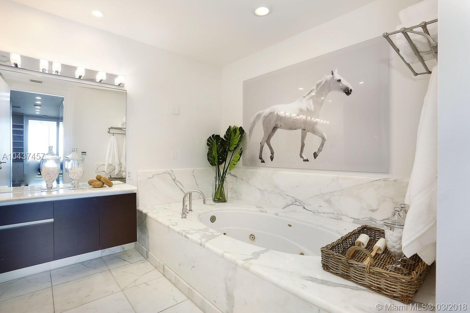 GROVENOR HOUSE CONDO - Residential