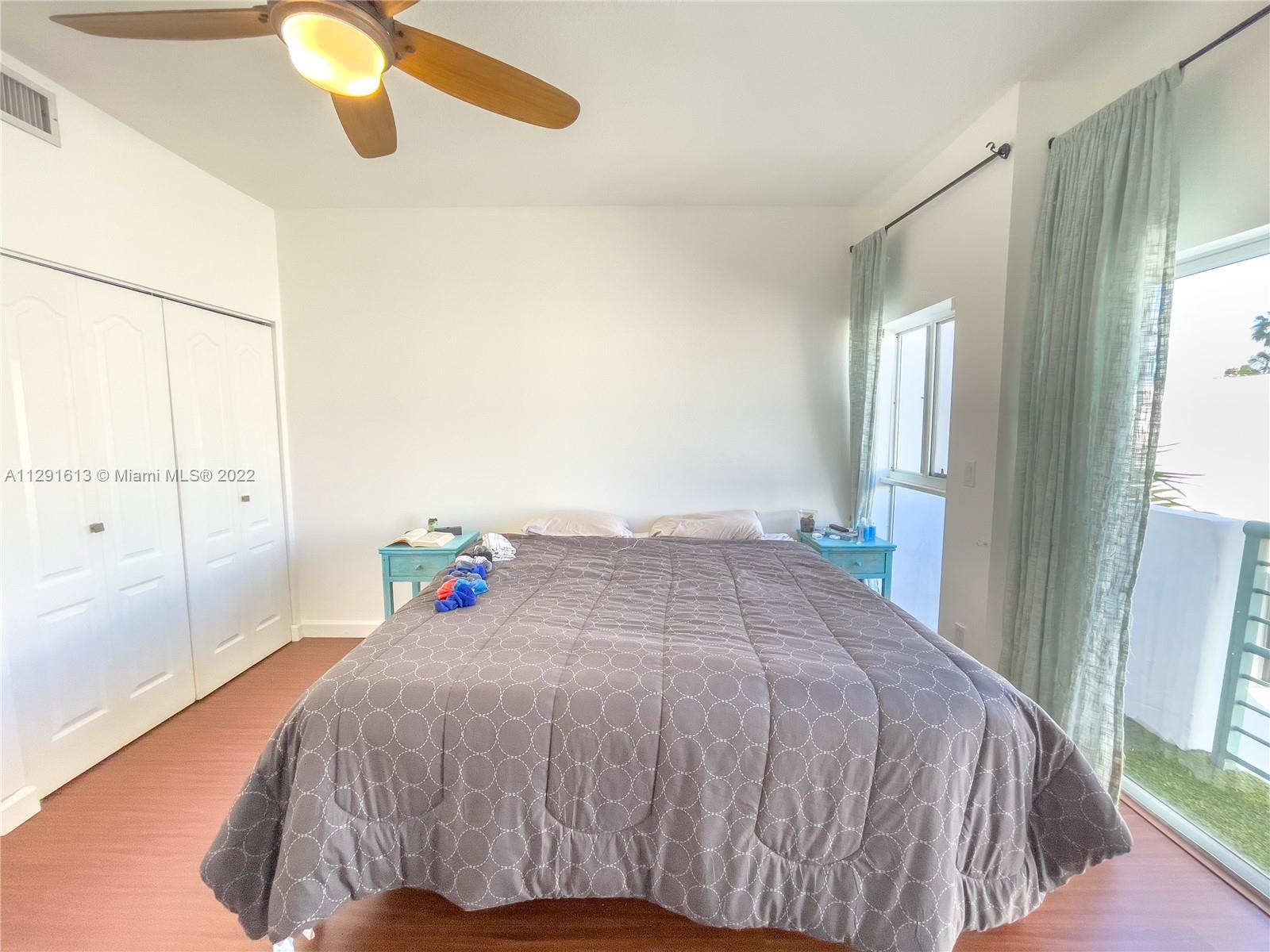 FLAMINGO PARK VILLAS COND - Residential Lease