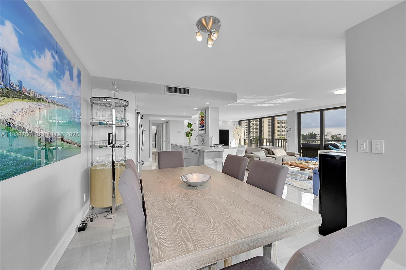 AVANT GARDE CONDO - Residential