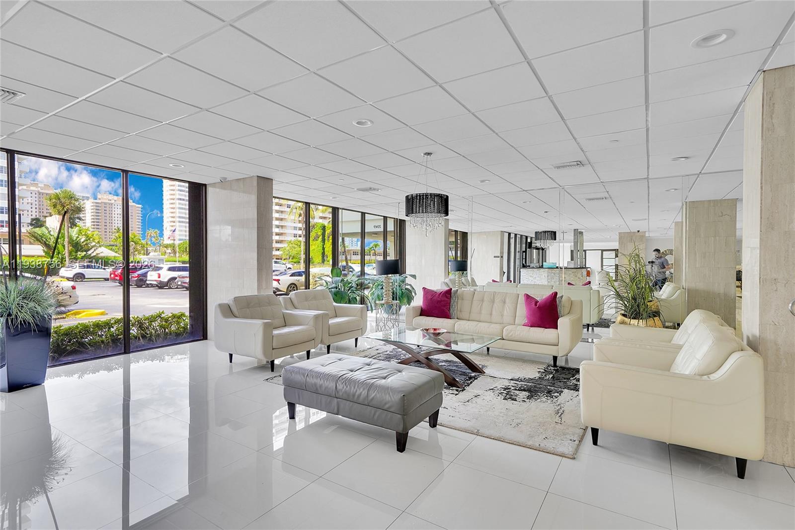 AVANT GARDE CONDO - Residential