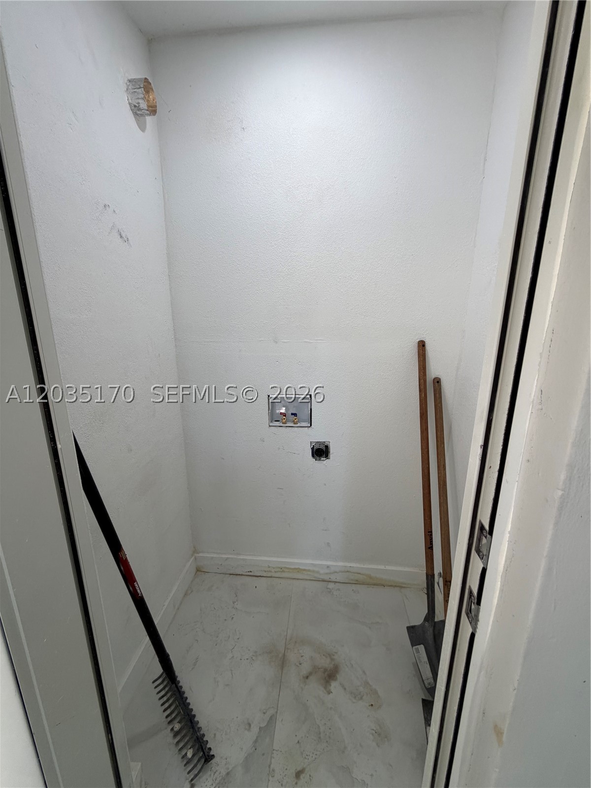 FROW HOMESTEAD - Residential Lease