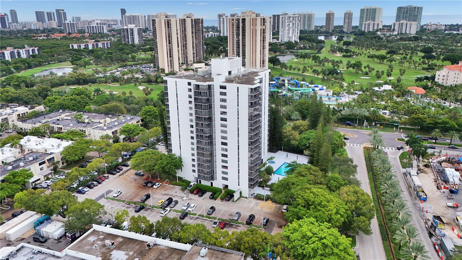 BONAVIDA CONDO - Residential