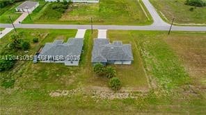 BANYAN VILLAGE - Residential