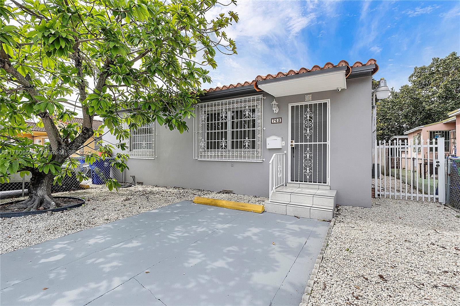 HIGHVIEW - Residential Lease