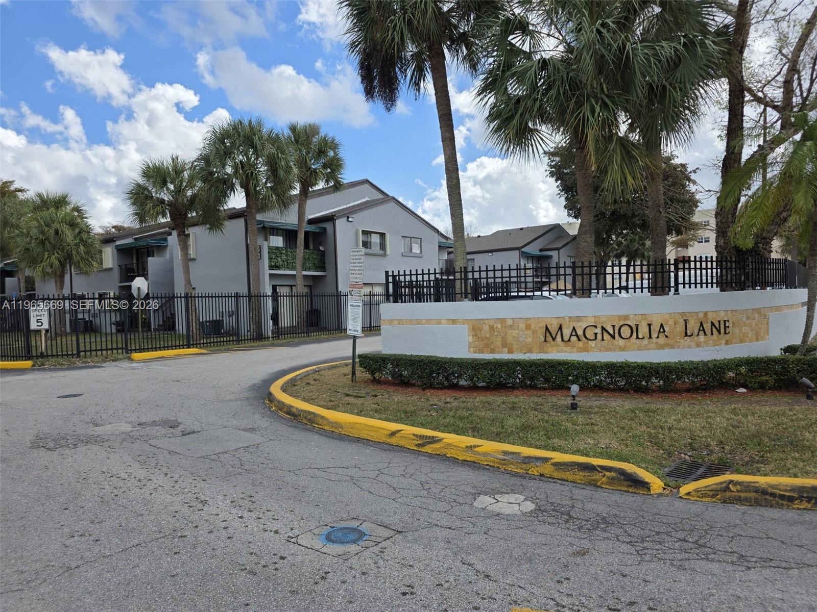 MAGNOLIA LANE CONDO - Residential