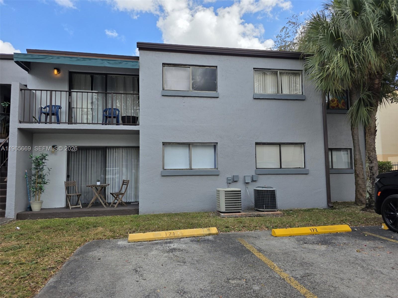 MAGNOLIA LANE CONDO - Residential