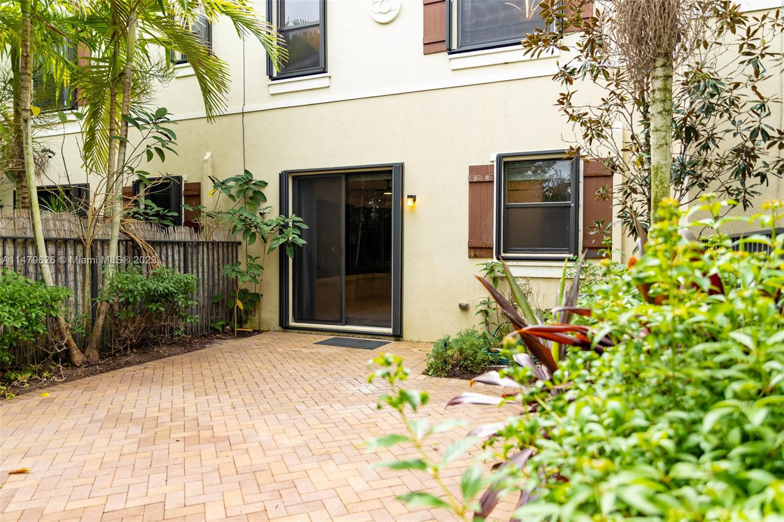 ASHTON PARC - Residential Lease