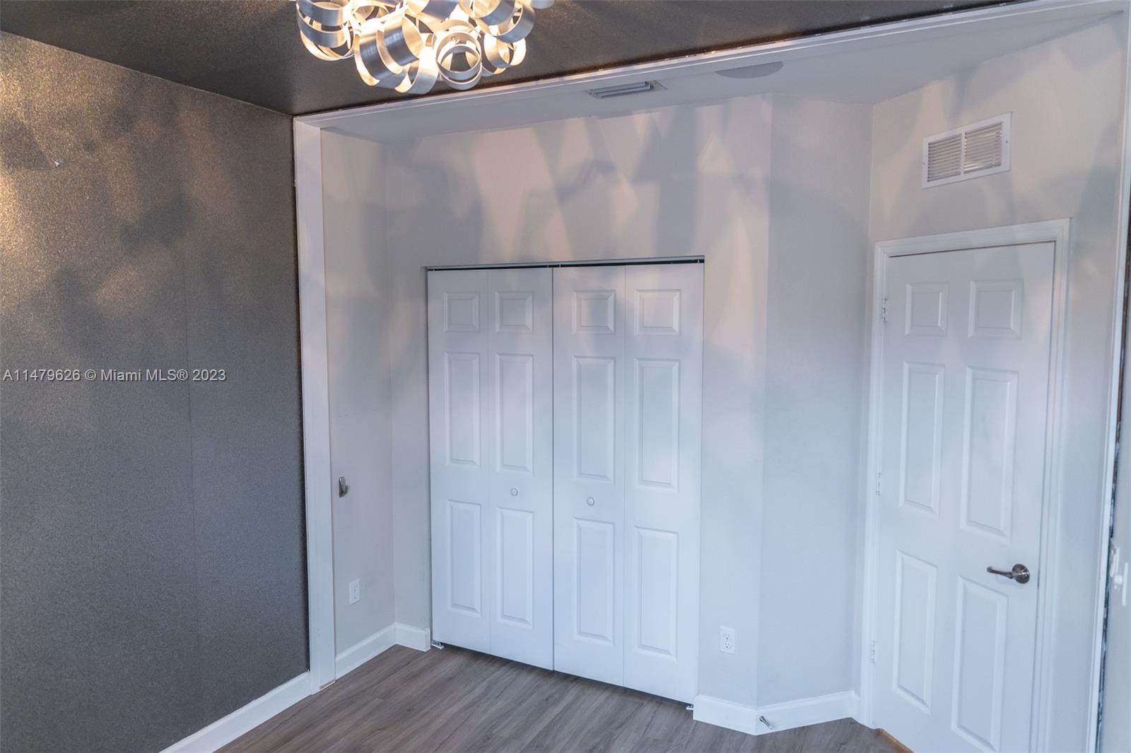 ASHTON PARC - Residential Lease