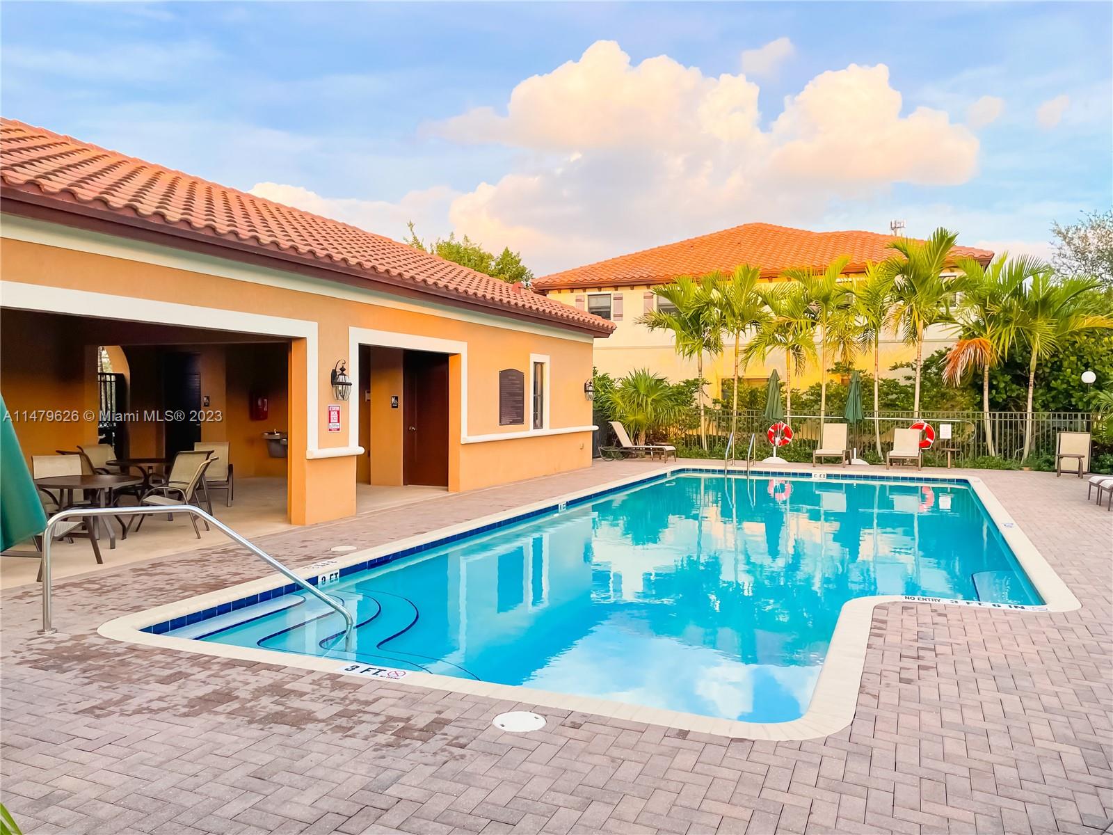 ASHTON PARC - Residential Lease