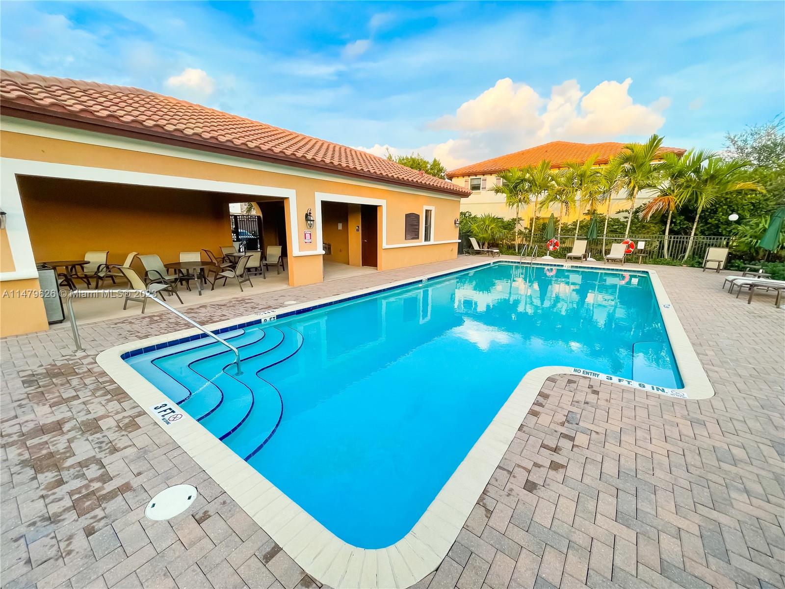 ASHTON PARC - Residential Lease