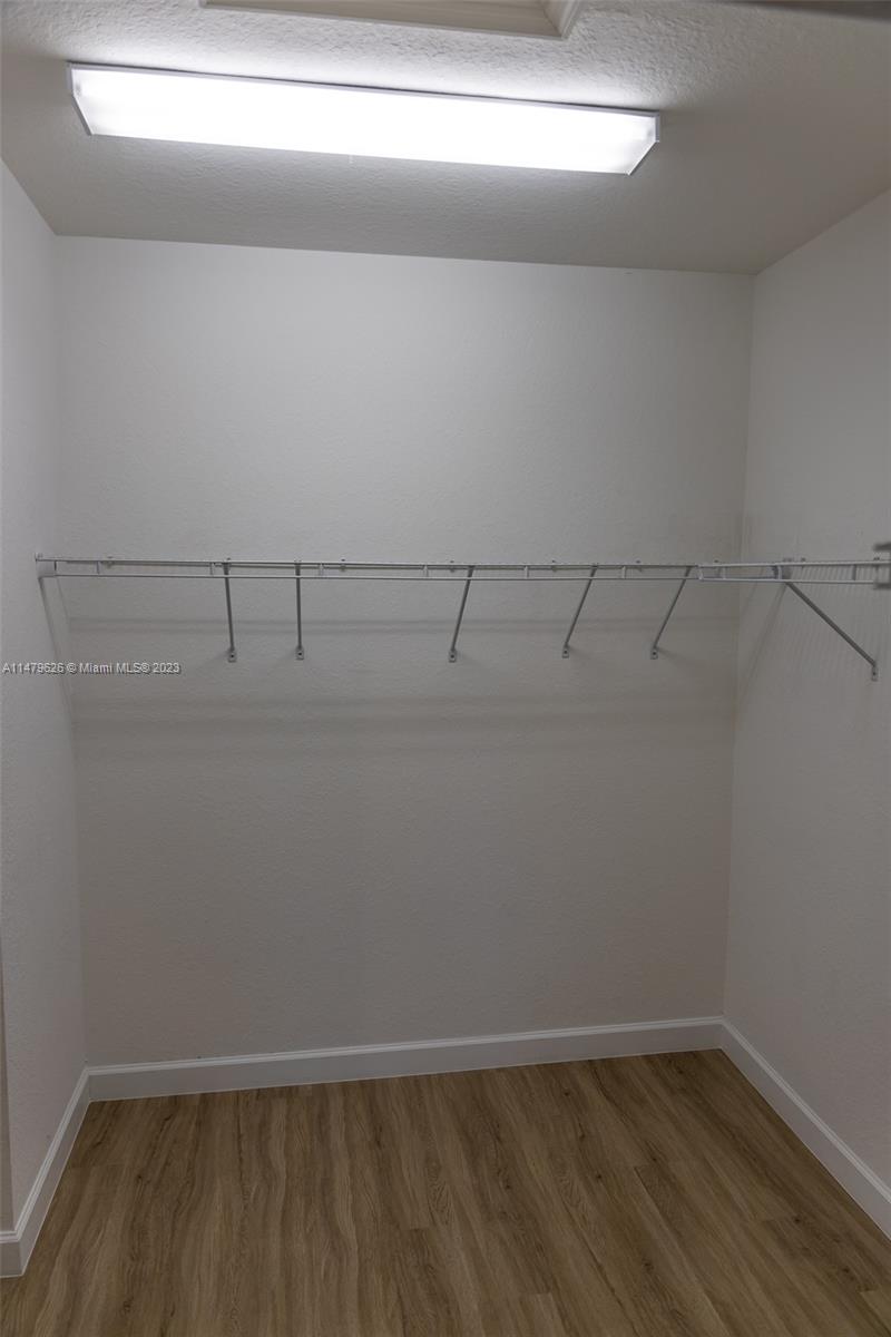 ASHTON PARC - Residential Lease