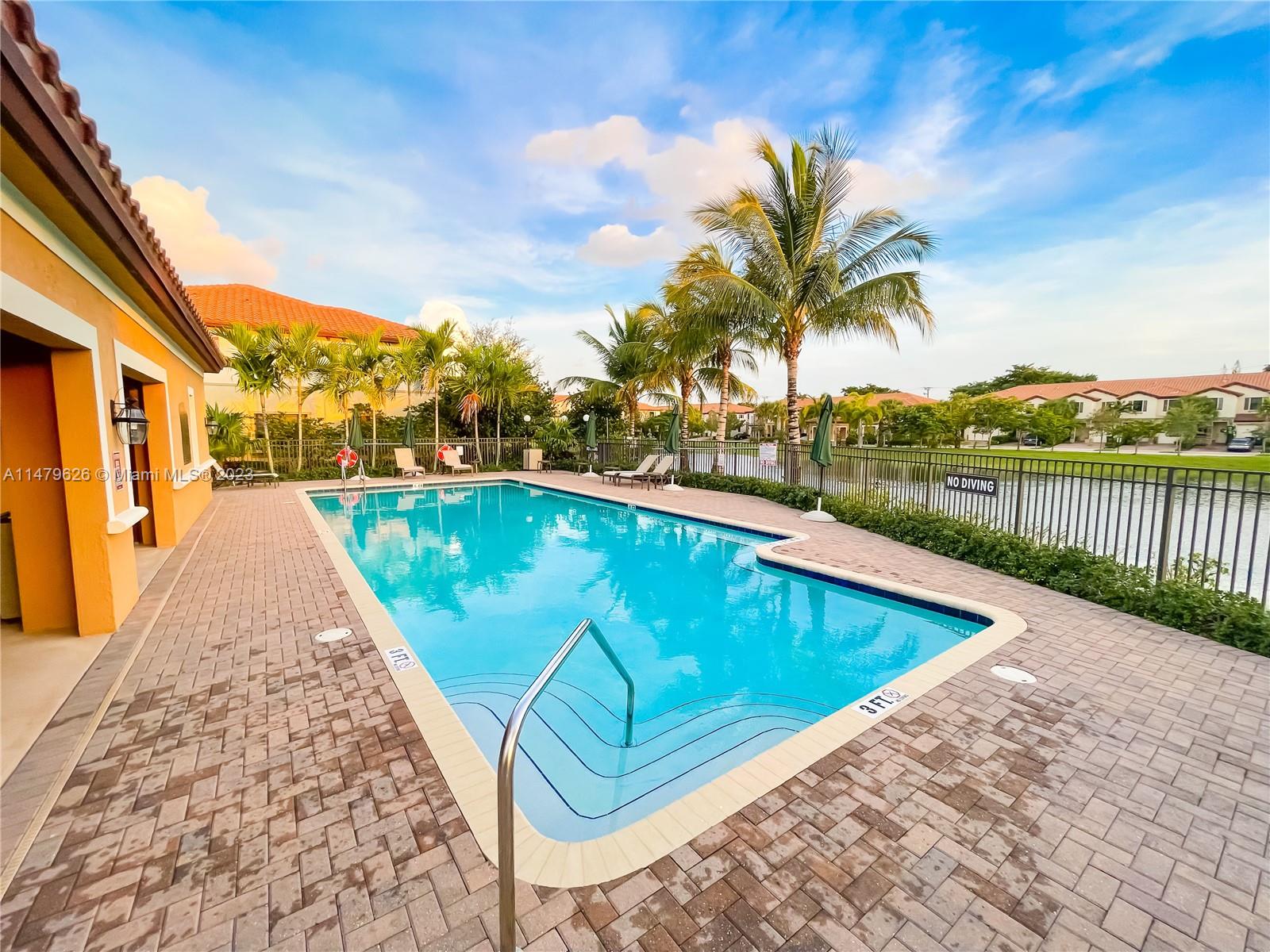 ASHTON PARC - Residential Lease