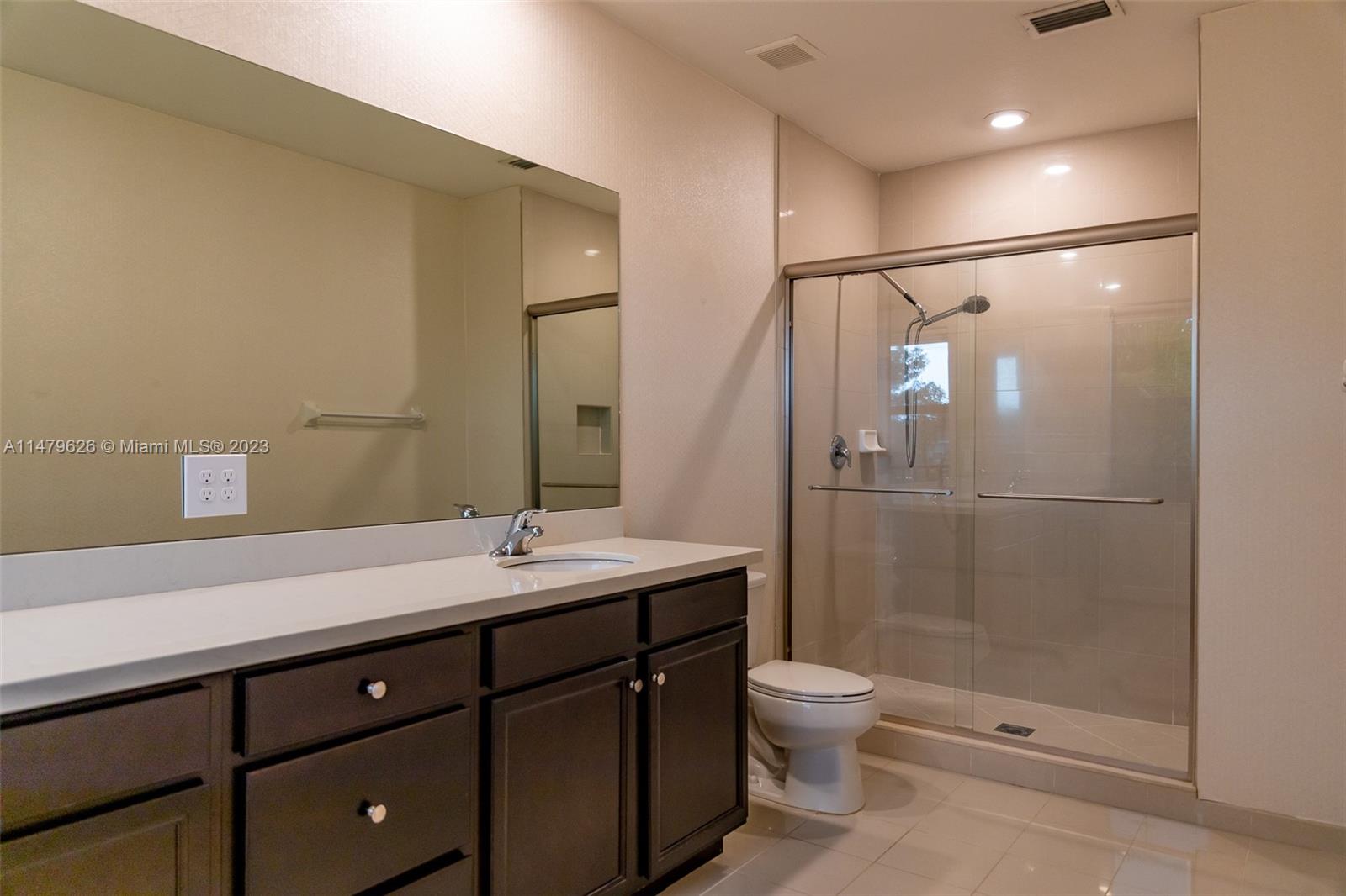 ASHTON PARC - Residential Lease