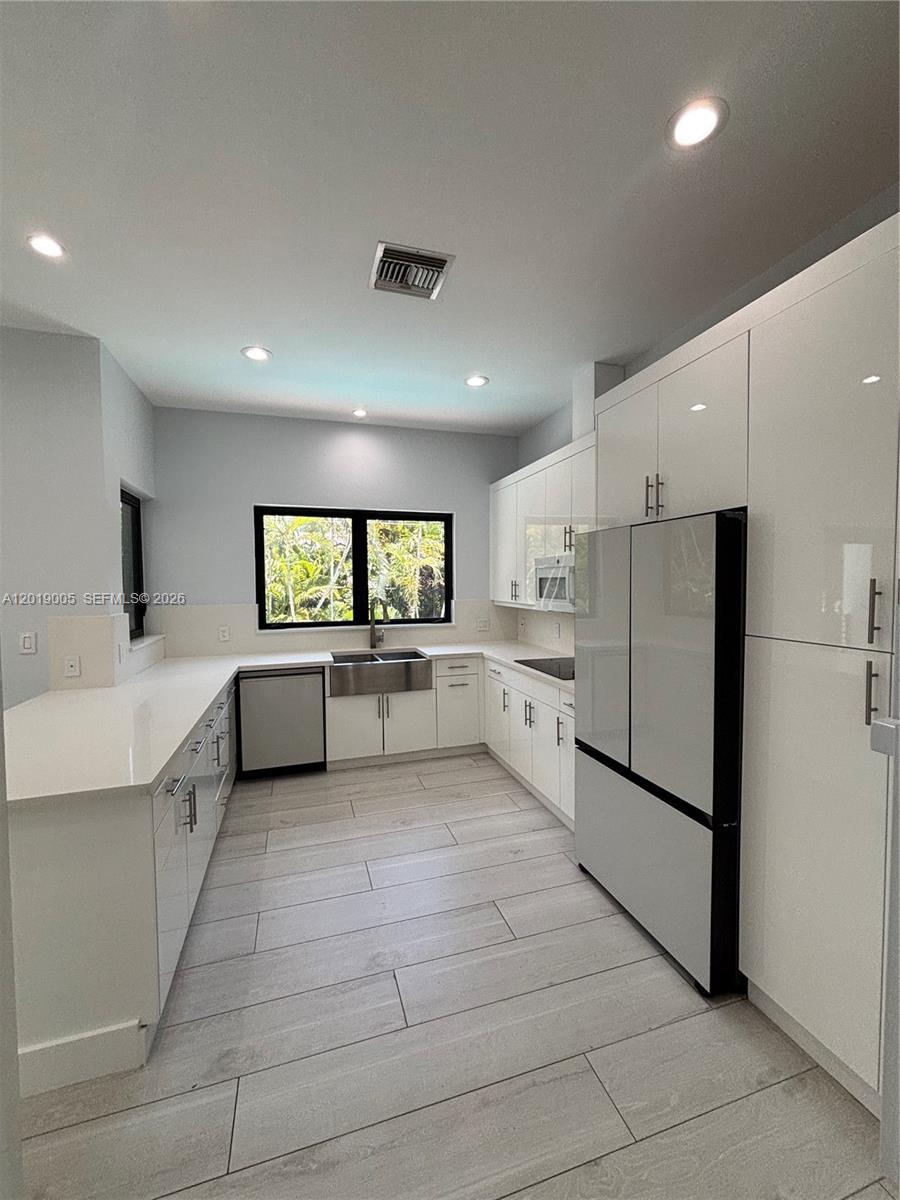 KINGS BAY SUB - Residential