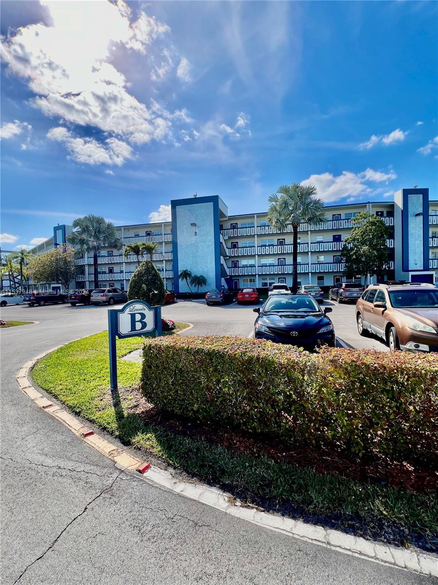 CENTURY VILLAGE - Residential Lease