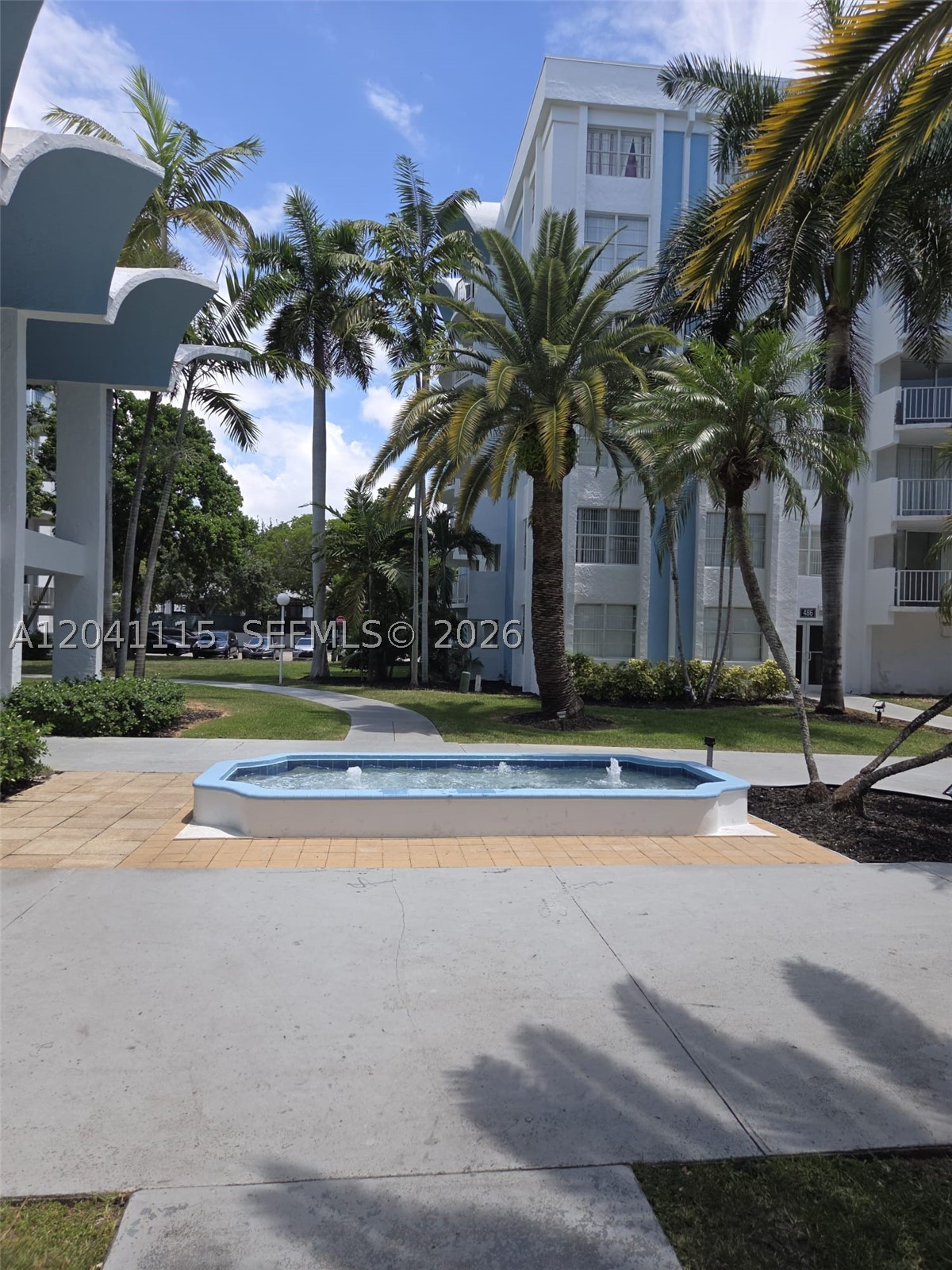 MONTECARLO CONDO - Residential