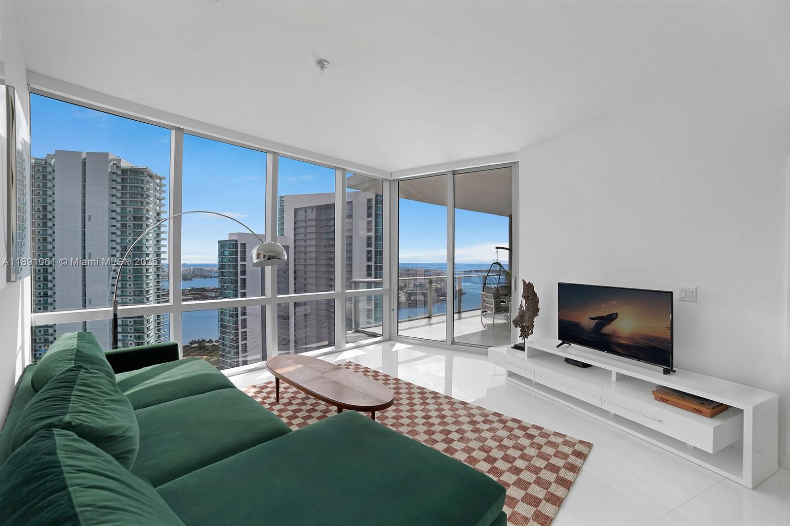 PARAMOUNT MIAMI WORLDCENT - Residential