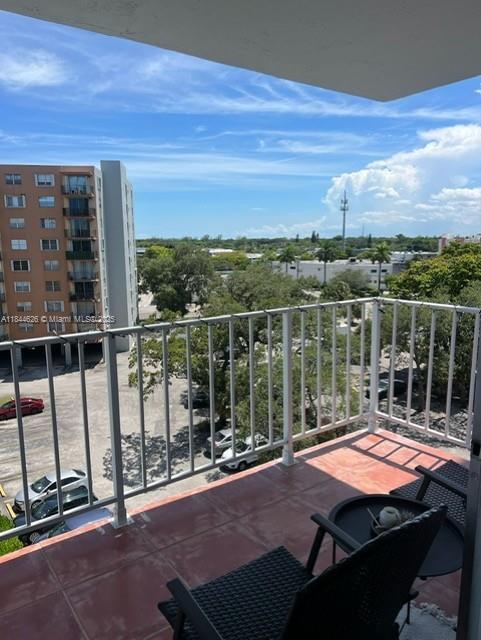 THREE HORIZONS NORTH COND - Residential Lease