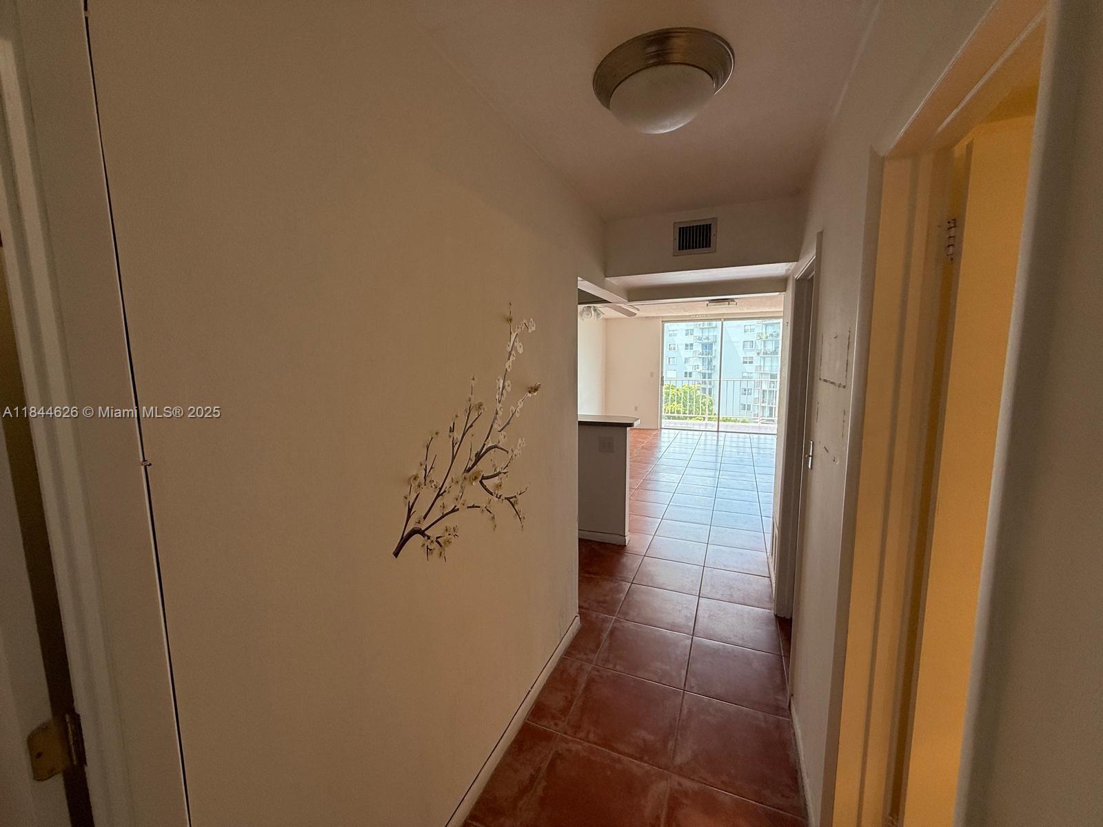 THREE HORIZONS NORTH COND - Residential Lease