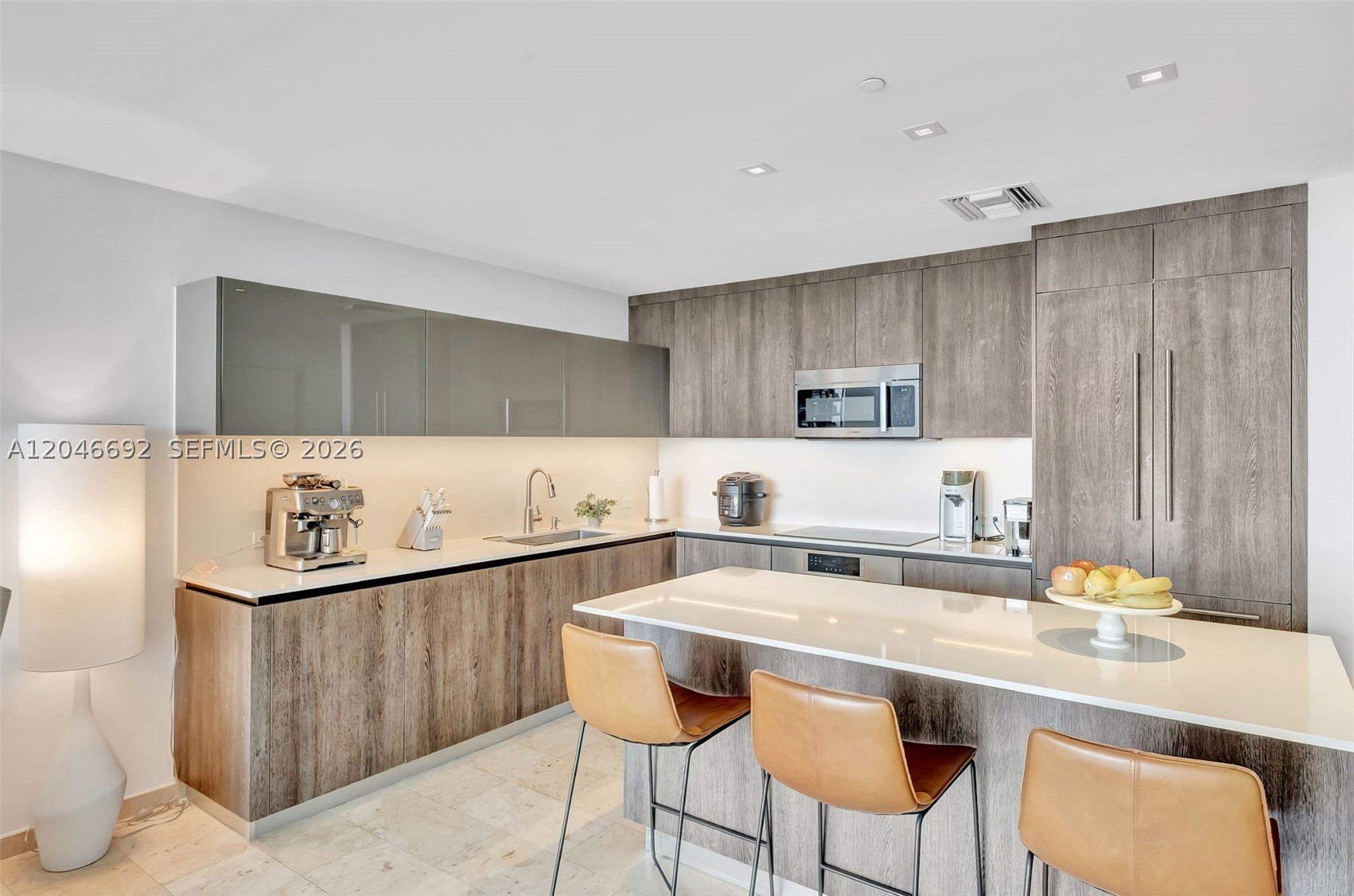 RISE CONDO - Residential