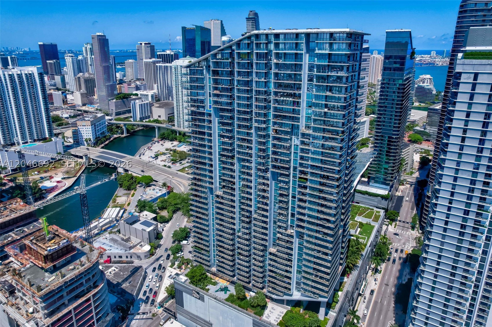 RISE CONDO - Residential