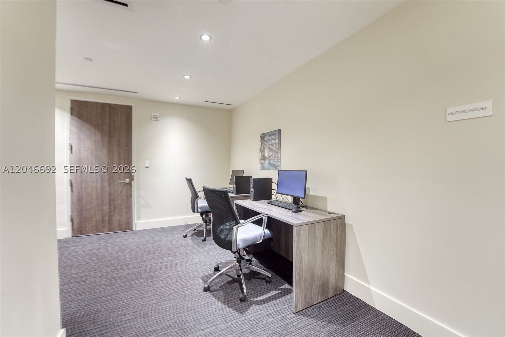 RISE CONDO - Residential