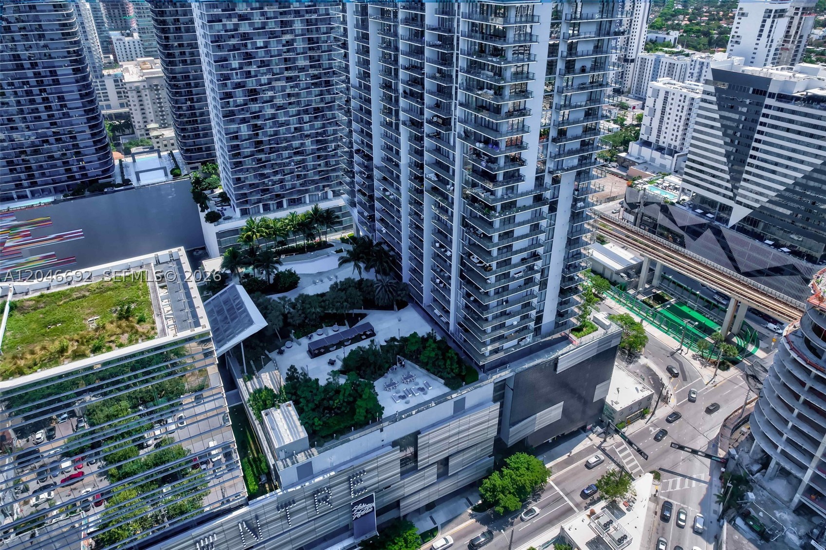 RISE CONDO - Residential