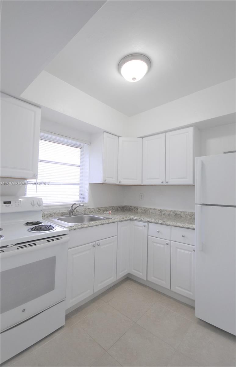 7 53 42 - Residential Lease