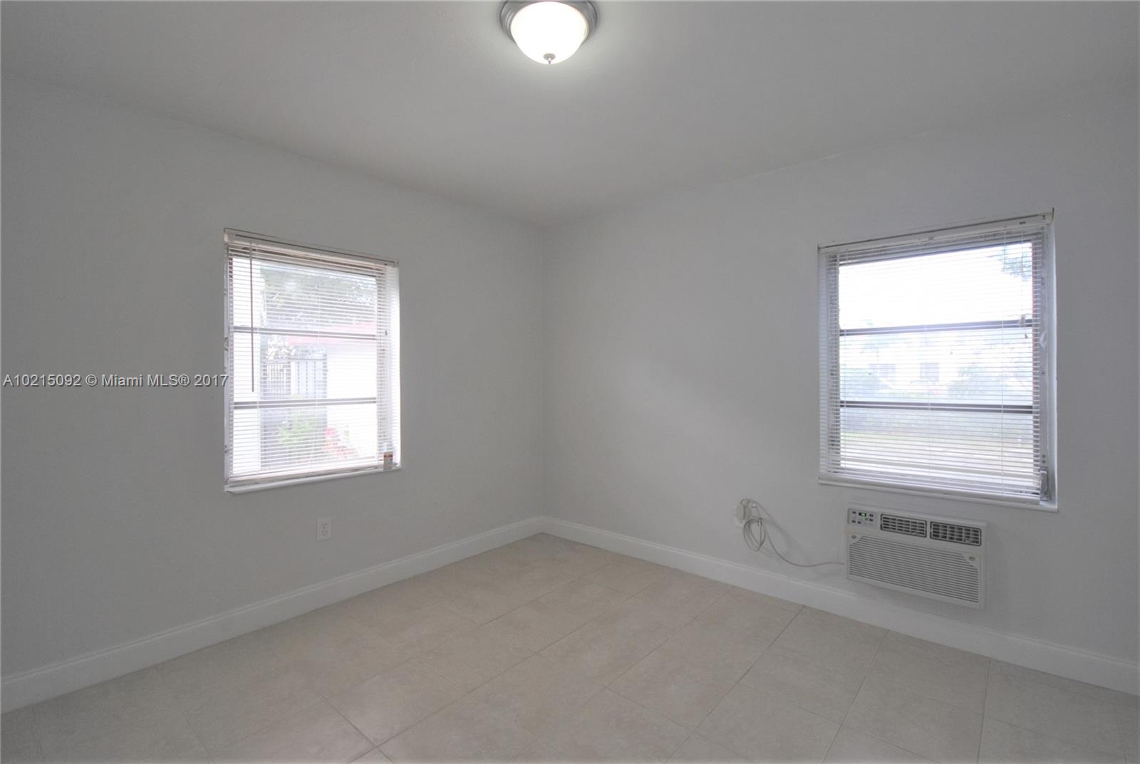 7 53 42 - Residential Lease