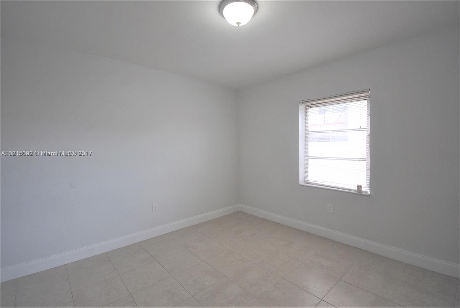 7 53 42 - Residential Lease