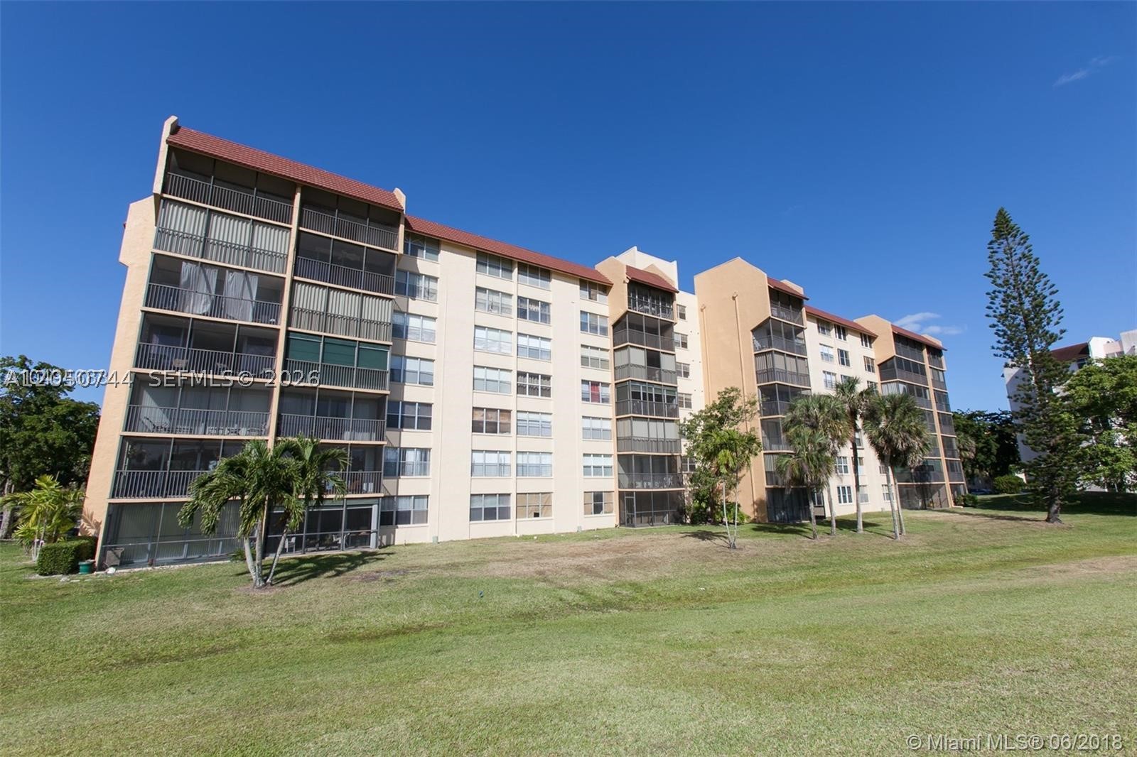 CONDOMINIUM 1 OF ENVIRON - Residential