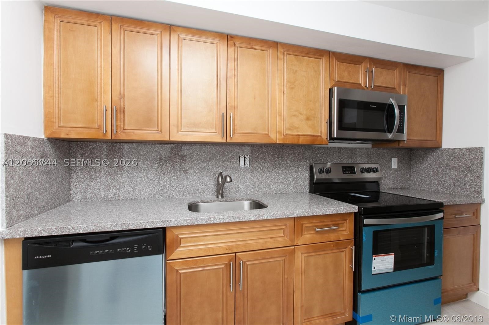 CONDOMINIUM 1 OF ENVIRON - Residential