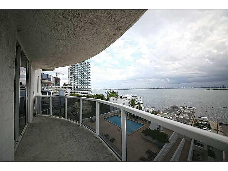 23 BISCAYNE BAY - Residential Lease