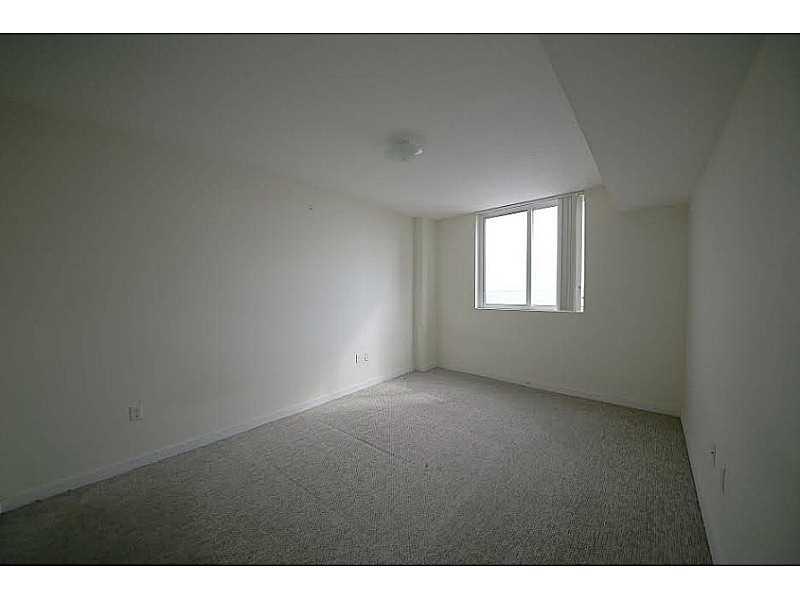 23 BISCAYNE BAY - Residential Lease