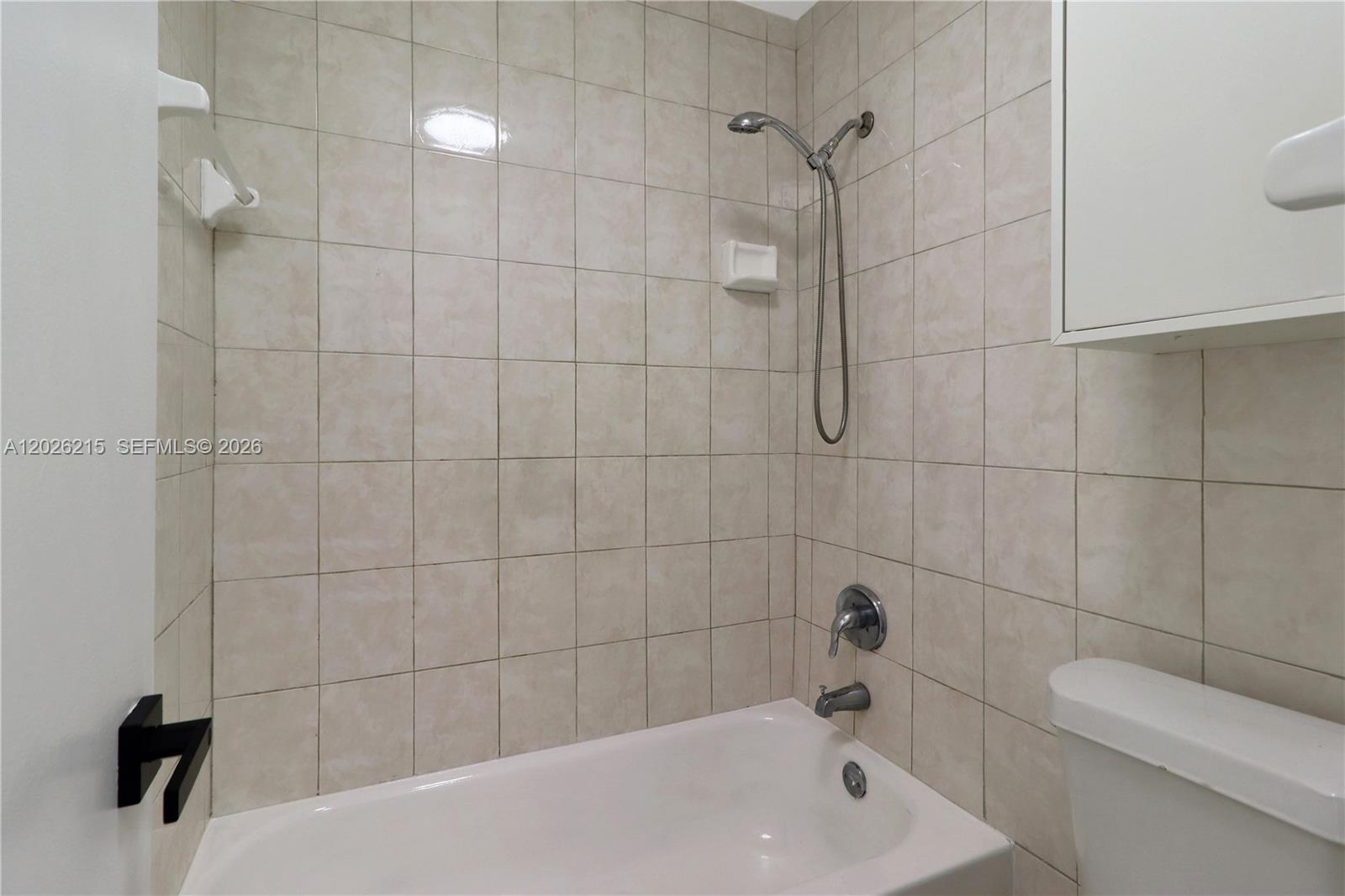 PLAYA LAGO CONDO PH II - Residential Lease